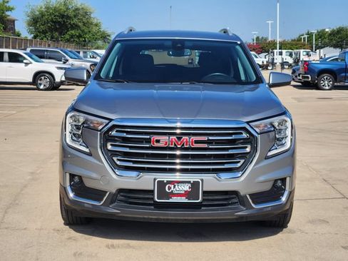 Used 2024 GMC Terrain SLT FWD image 11