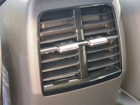 New 2025 Kia Niro SX Touring image 36