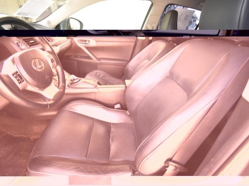 Used 2012 Lexus CT 200h Premium w/ Leather Pkg FWD image 10