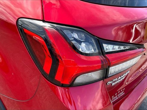 Used 2020 Mitsubishi Outlander Sport ES image 28