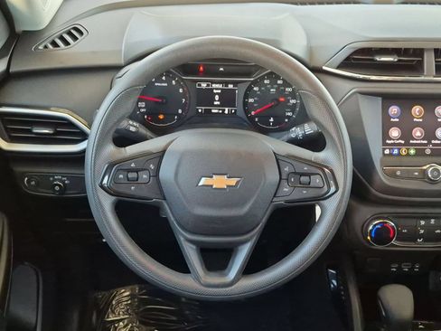 Used 2023 Chevrolet TrailBlazer LS FWD image 13