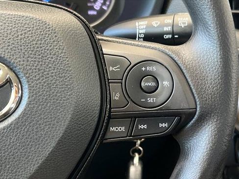 Certified 2021 Toyota RAV4 LE AWD/4WD image 25
