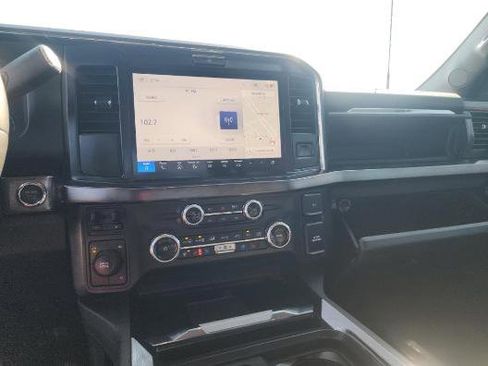 Used 2025 Ford F350 Lariat image 12
