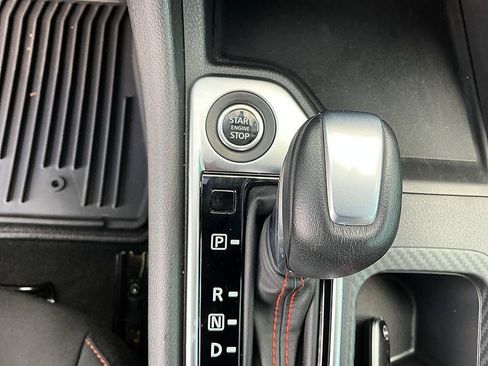 Certified 2025 Nissan Sentra SR FWD image 21