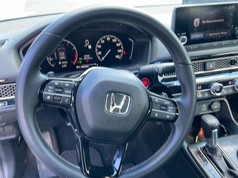 Used 2023 Honda Civic Sport image 16