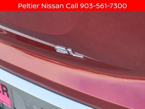 Certified 2025 Nissan Pathfinder SL w/ SL Premium Package FWD image 8