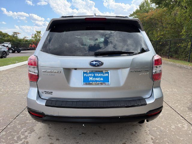 Used 2016 Subaru Forester 2.5i Limited AWD/4WD image 4