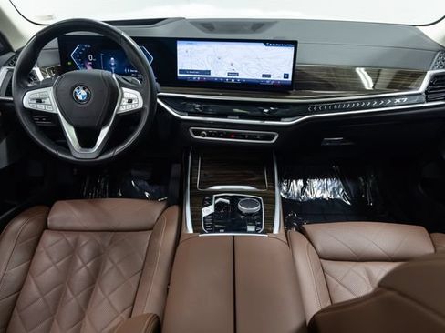 Used 2026 BMW X7 xDrive40i AWD/4WD image 21