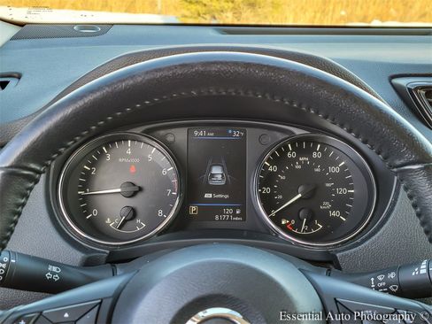 Used 2019 Nissan Rogue S w/ Special Edition Package image 18