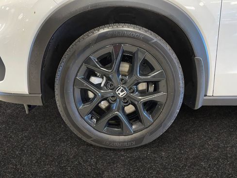 Used 2023 Honda HR-V Sport image 14