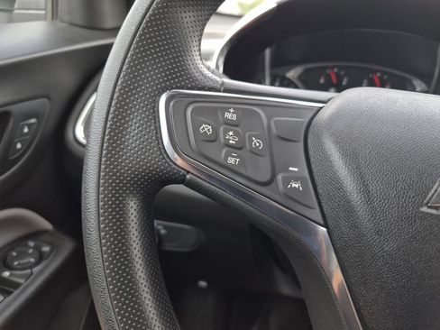 Used 2021 Chevrolet Equinox LT FWD image 21