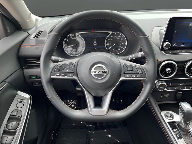 Used 2022 Nissan Sentra SR w/ Lighting Package FWD image 14