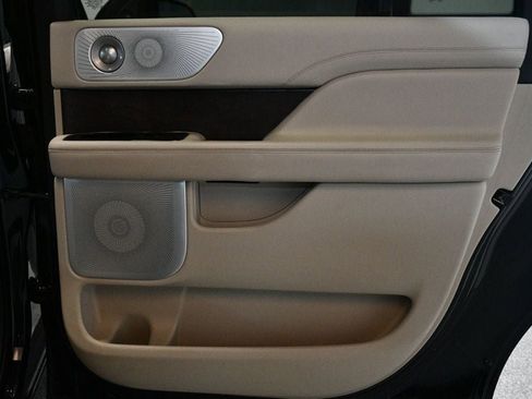 Used 2019 Lincoln Navigator L Reserve w/ Cargo Package image 26