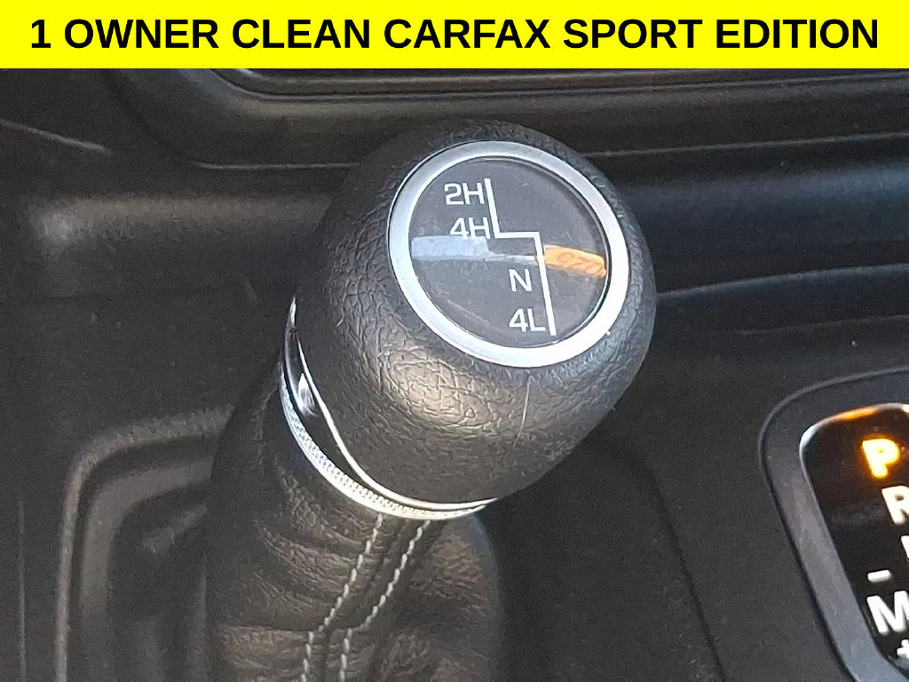 Used 2025 Jeep Wrangler Sport AWD/4WD image 25