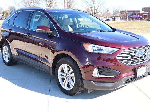 Used 2020 Ford Edge SEL w/ Convenience Package image 3