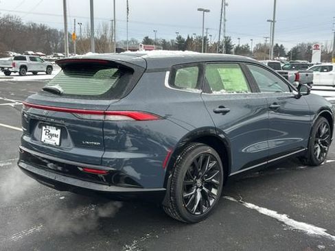 New 2025 Toyota Crown Signia w/ Advanced Technology Package image 33