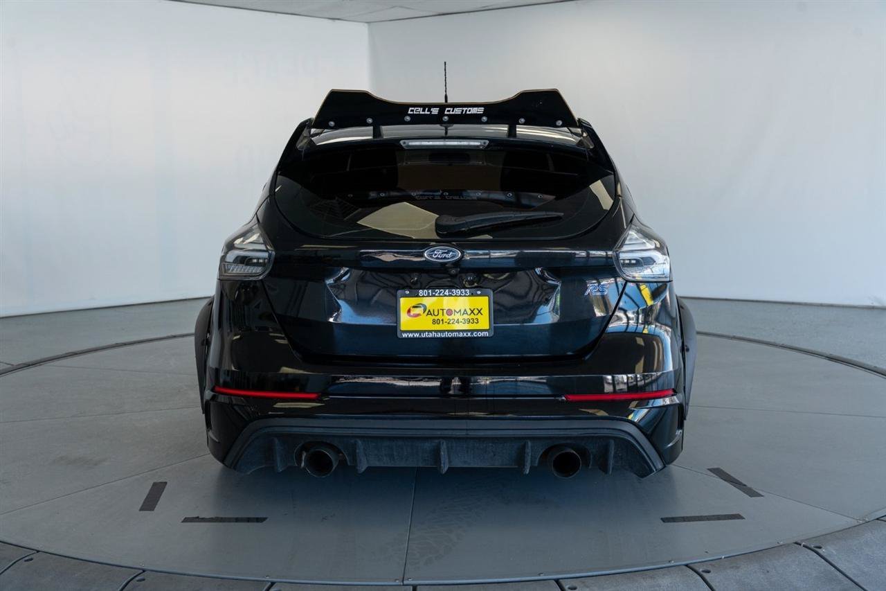 Used 2017 Ford Focus RS AWD/4WD image 8