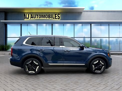 Used 2023 Kia Telluride S w/ S Sunroof Package image 8