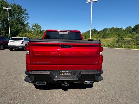 Used 2025 Chevrolet Silverado 1500 LT Trail Boss w/ Convenience Package II AWD/4WD image 8