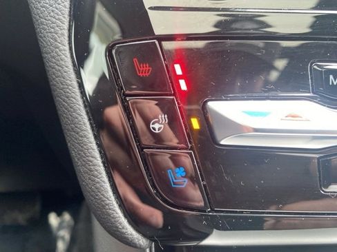 Certified 2023 Ford Explorer Limited image 23