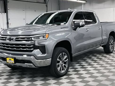 Used 2023 Chevrolet Silverado 1500 LTZ w/ LTZ Convenience Package II AWD/4WD image 12