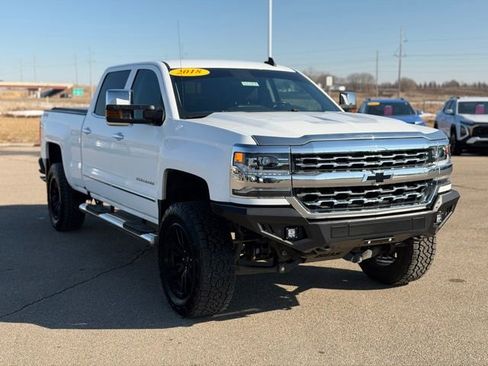 Used 2018 Chevrolet Silverado 1500 LTZ w/ LTZ Plus Package image 6