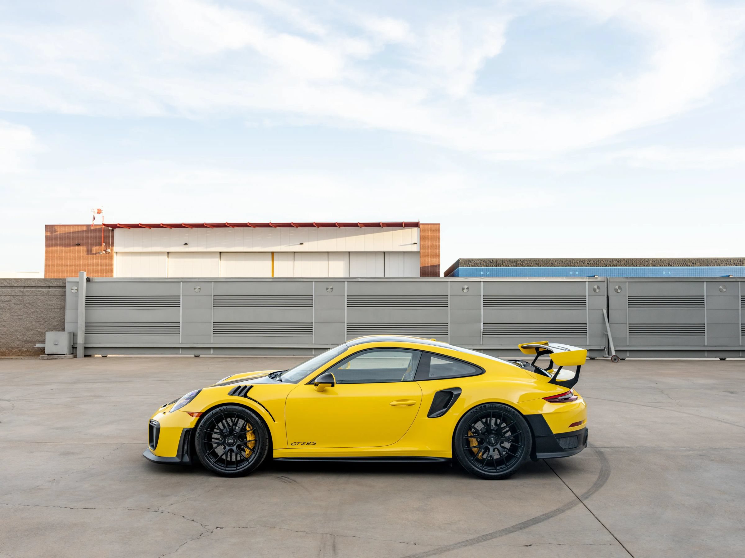 Used 2018 Porsche 911 GT2 RS RWD image 23