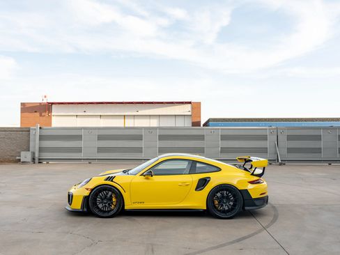 Used 2018 Porsche 911 GT2 RS RWD image 23