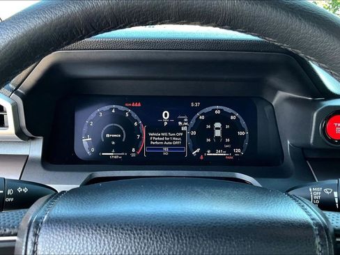 Used 2025 Toyota Tacoma TRD Off-Road AWD/4WD image 16