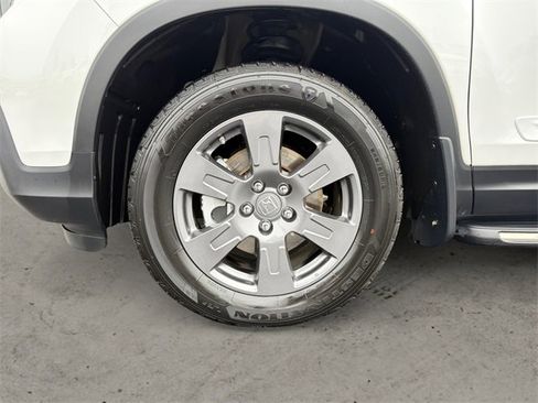 Used 2020 Honda Ridgeline RTL-E image 9