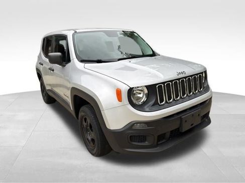 Used 2017 Jeep Renegade Sport w/ Power & Air Group AWD/4WD image 3