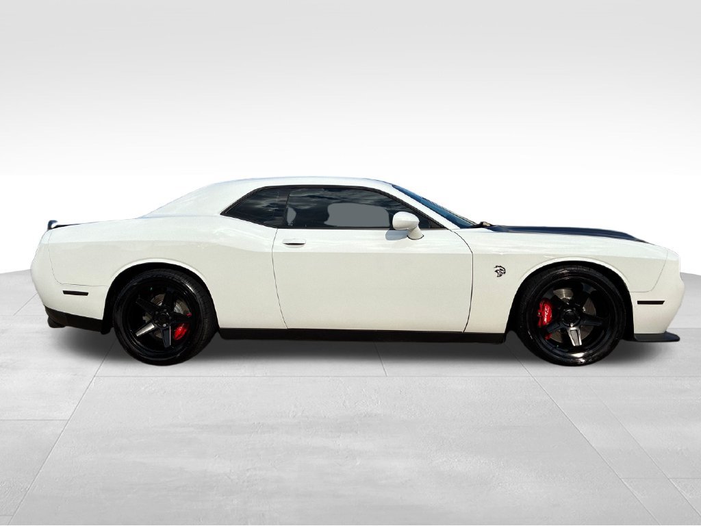 Used 2022 Dodge Challenger SRT Hellcat w/ Plus Package RWD image 7