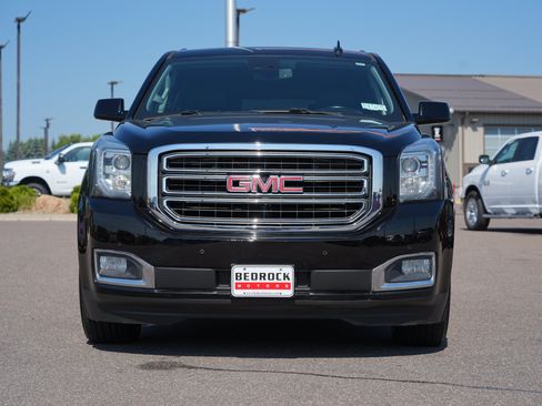 Used 2020 GMC Yukon XL SLT w/ Enhanced Security Package AWD/4WD image 8
