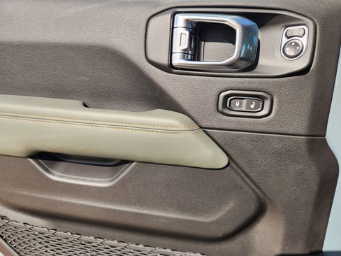 New 2026 Jeep Gladiator Mojave image 18