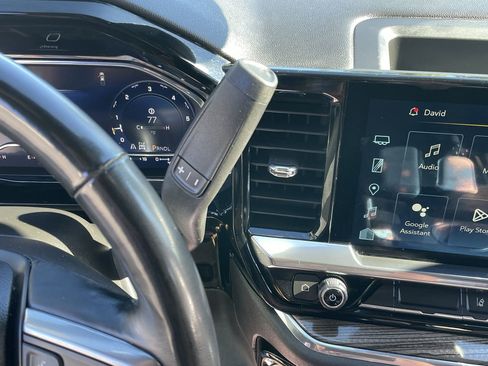 Used 2024 Chevrolet Silverado 2500 LT w/ Convenience Package image 20