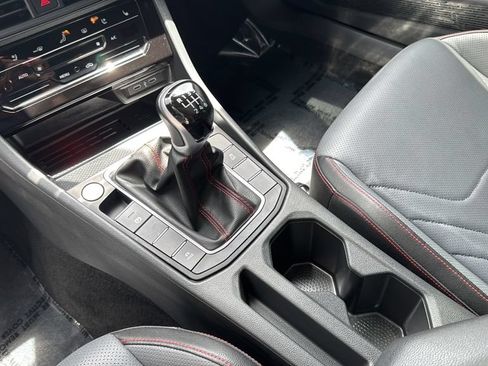 Used 2025 Volkswagen Jetta GLI Autobahn FWD image 27
