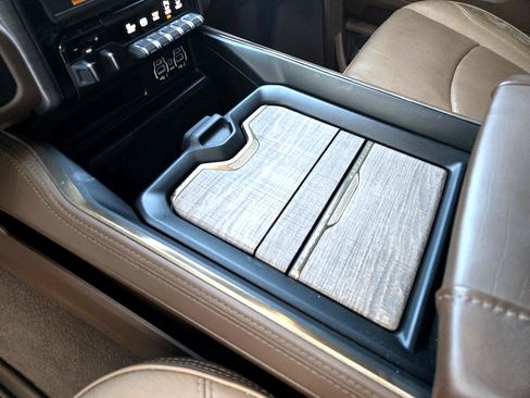 Used 2024 RAM 3500 Limited w/ Safety Group image 28