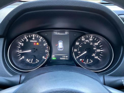 Used 2017 Nissan Rogue S w/ Appearance Package FWD image 22