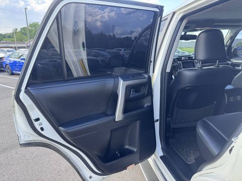 Used 2014 Toyota 4Runner Limited AWD/4WD image 11