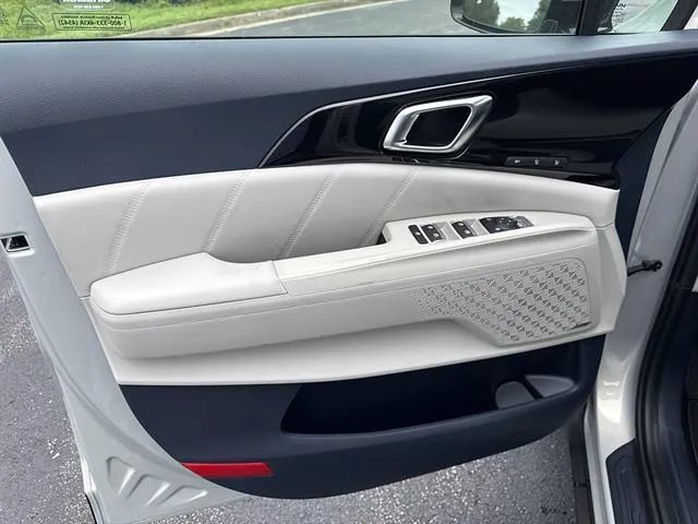 New 2026 Kia Carnival SX Prestige FWD image 7