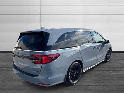 Used 2023 Honda Odyssey Sport image 5