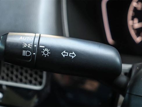 Used 2022 Honda Civic EX image 24