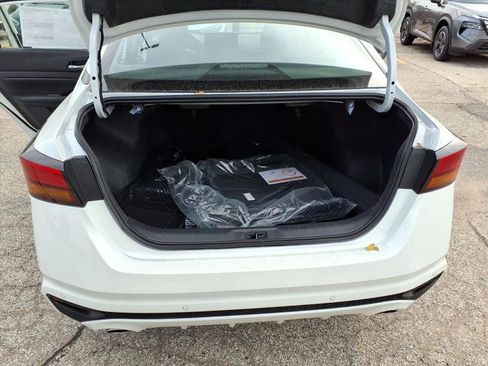 New 2025 Nissan Altima 2.5 SL image 32