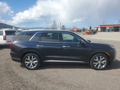 Used 2021 Hyundai Palisade Limited w/ Winter Package AWD/4WD image 5