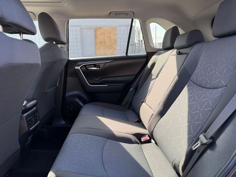 Used 2025 Toyota RAV4 XLE image 25