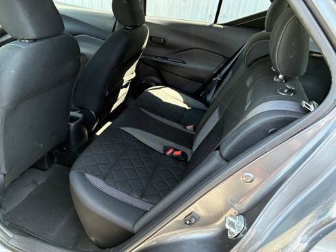 Used 2020 Nissan Kicks S FWD image 16