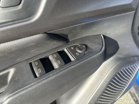 New 2026 Chevrolet Equinox EV LT image 24