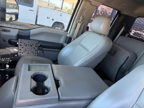 Used 2017 Ford F250 XL w/ Power Equipment Group image 42