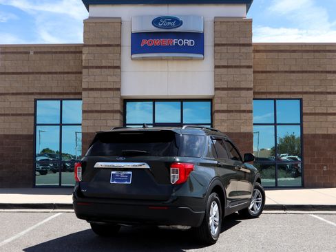 Certified 2023 Ford Explorer XLT RWD image 6