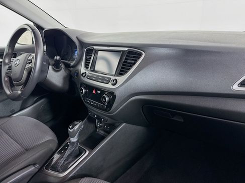 Used 2021 Hyundai Accent Limited image 47